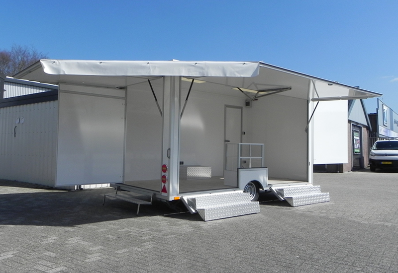 MAATWERK: Mobiele promotiewagen voor Next Generation woning